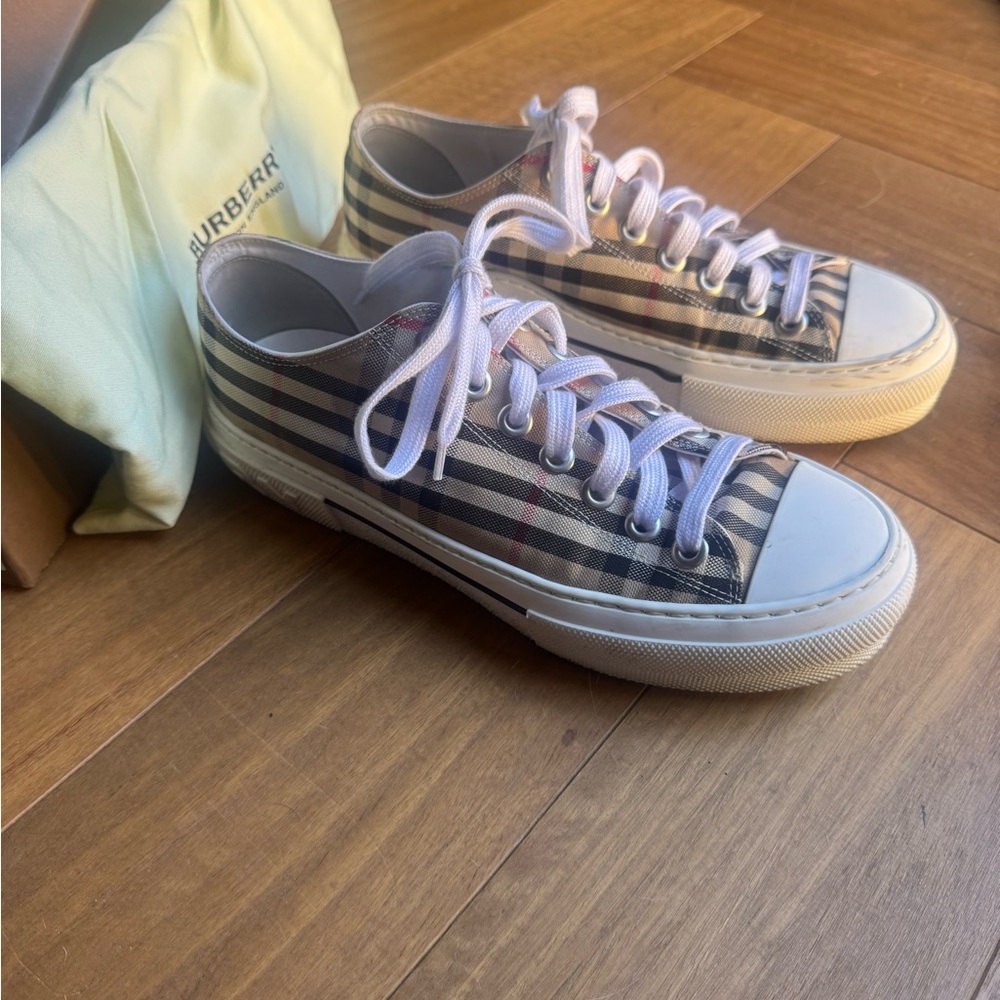 Burberry Plaid Sneakers Women’s Size 40